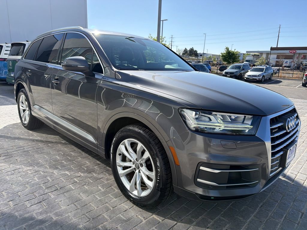 Used 2019 Audi Q7 3.0T Premium Plus w/ Premium Plus Package AWD/4WD image 7