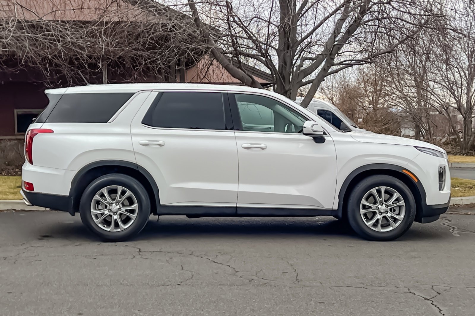 Used 2022 Hyundai Palisade SE w/ Cargo Package image 3