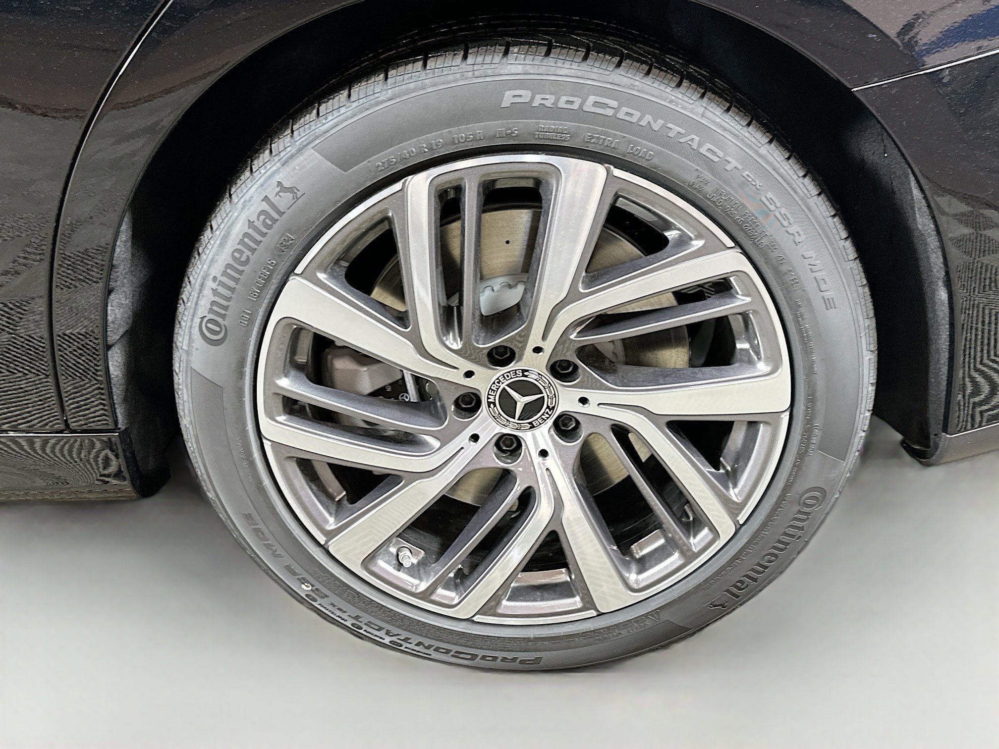 New 2025 Mercedes-Benz E 450 4MATIC Sedan image 30