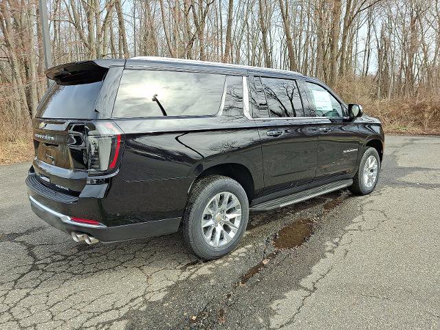 New 2026 Chevrolet Suburban Premier image 4