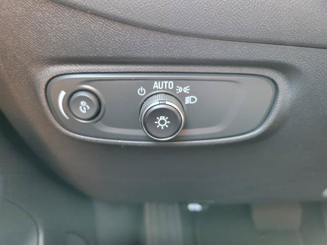Used 2024 Chevrolet Equinox LT FWD image 20