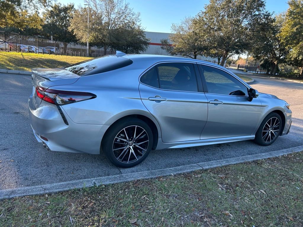 Certified 2024 Toyota Camry SE image 5