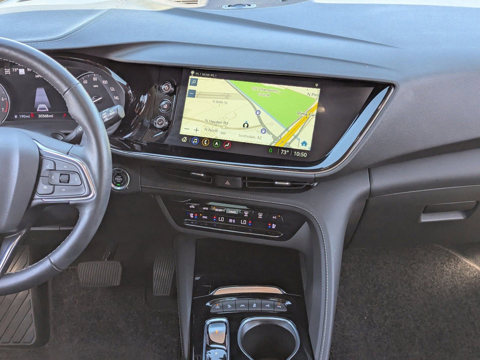 Used 2023 Buick Envision Avenir image 17