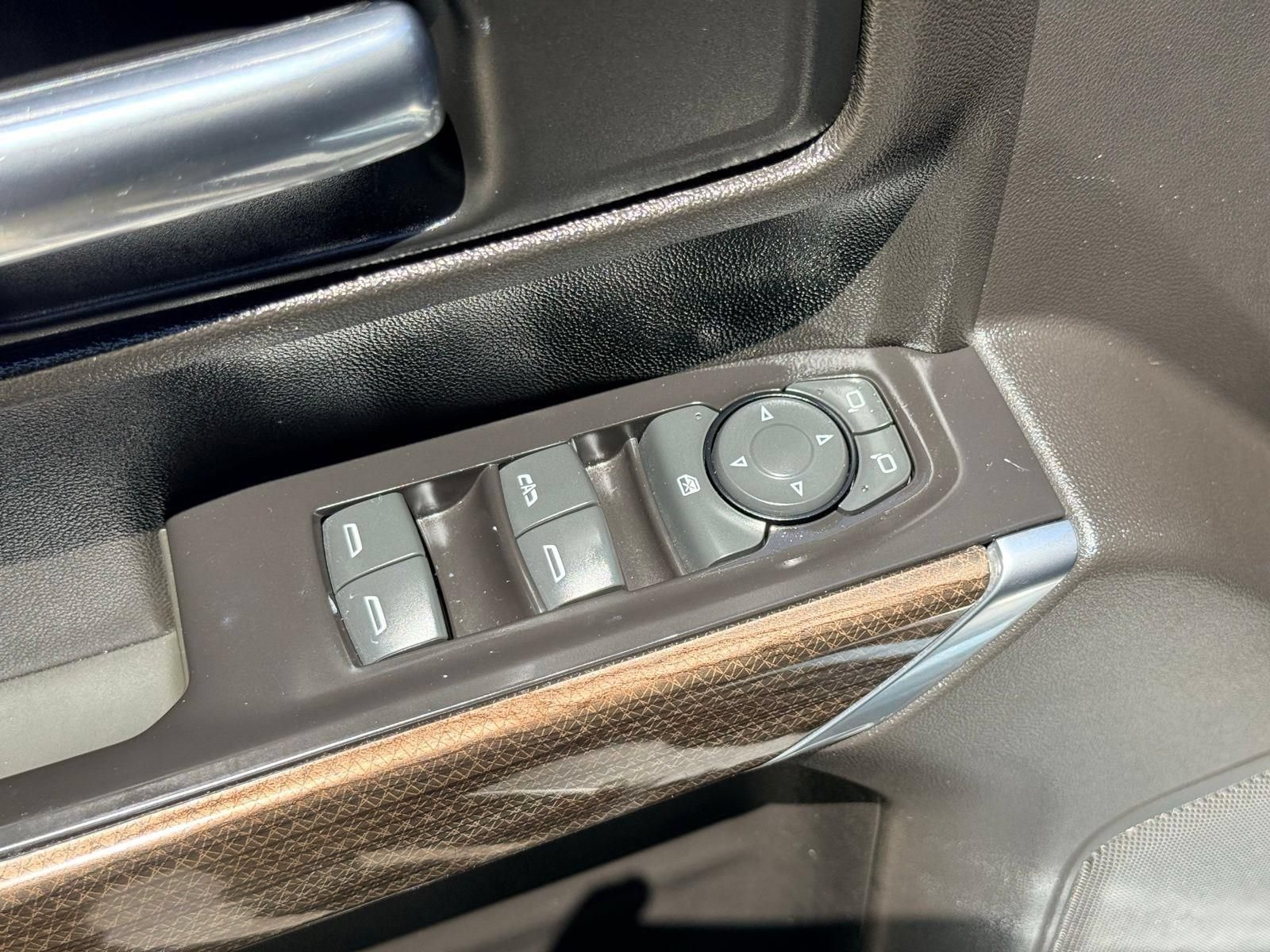 Used 2019 Chevrolet Silverado 1500 LT w/ Texas Edition AWD/4WD image 16
