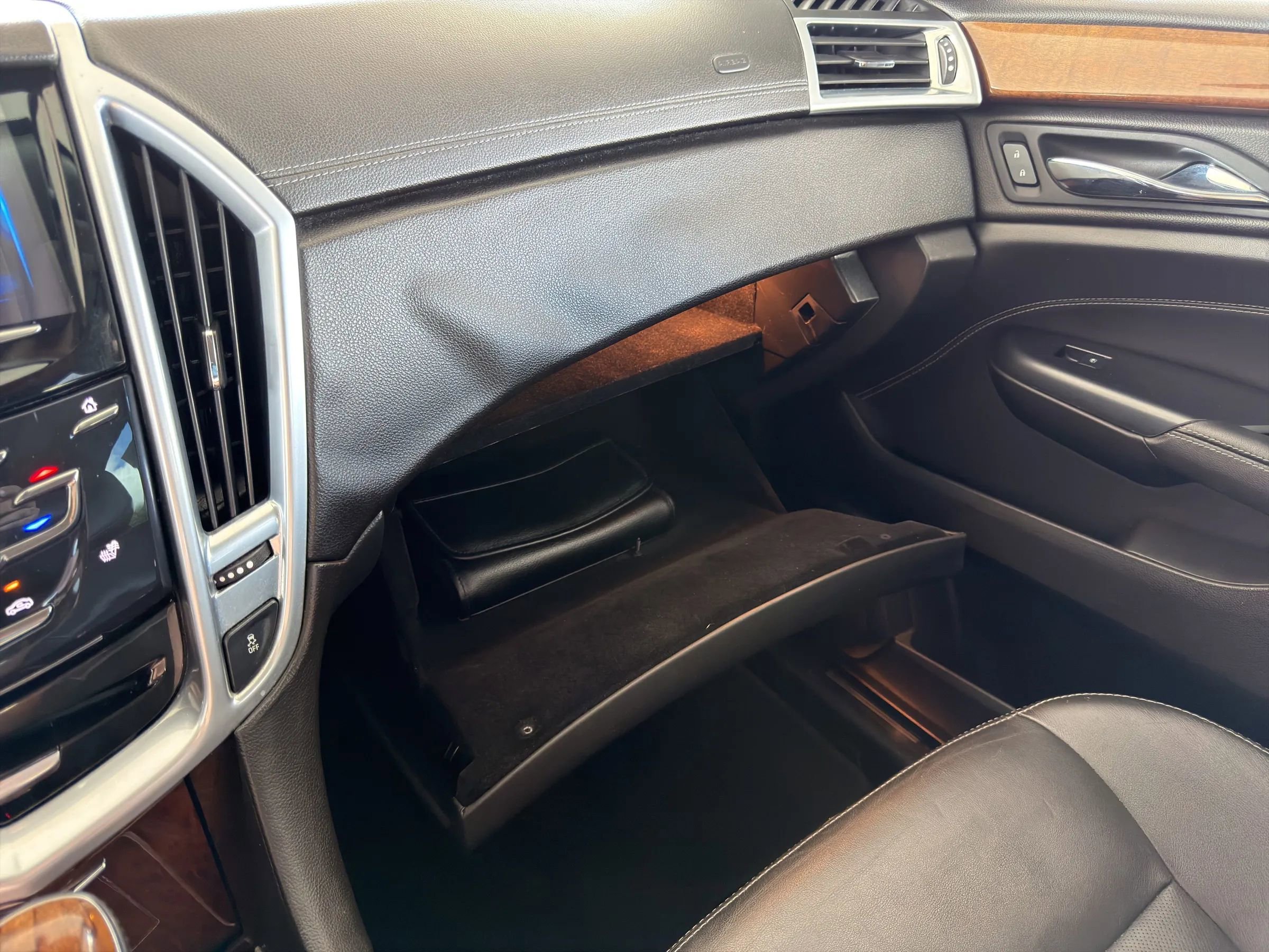 Used 2013 Cadillac SRX Luxury AWD/4WD image 31