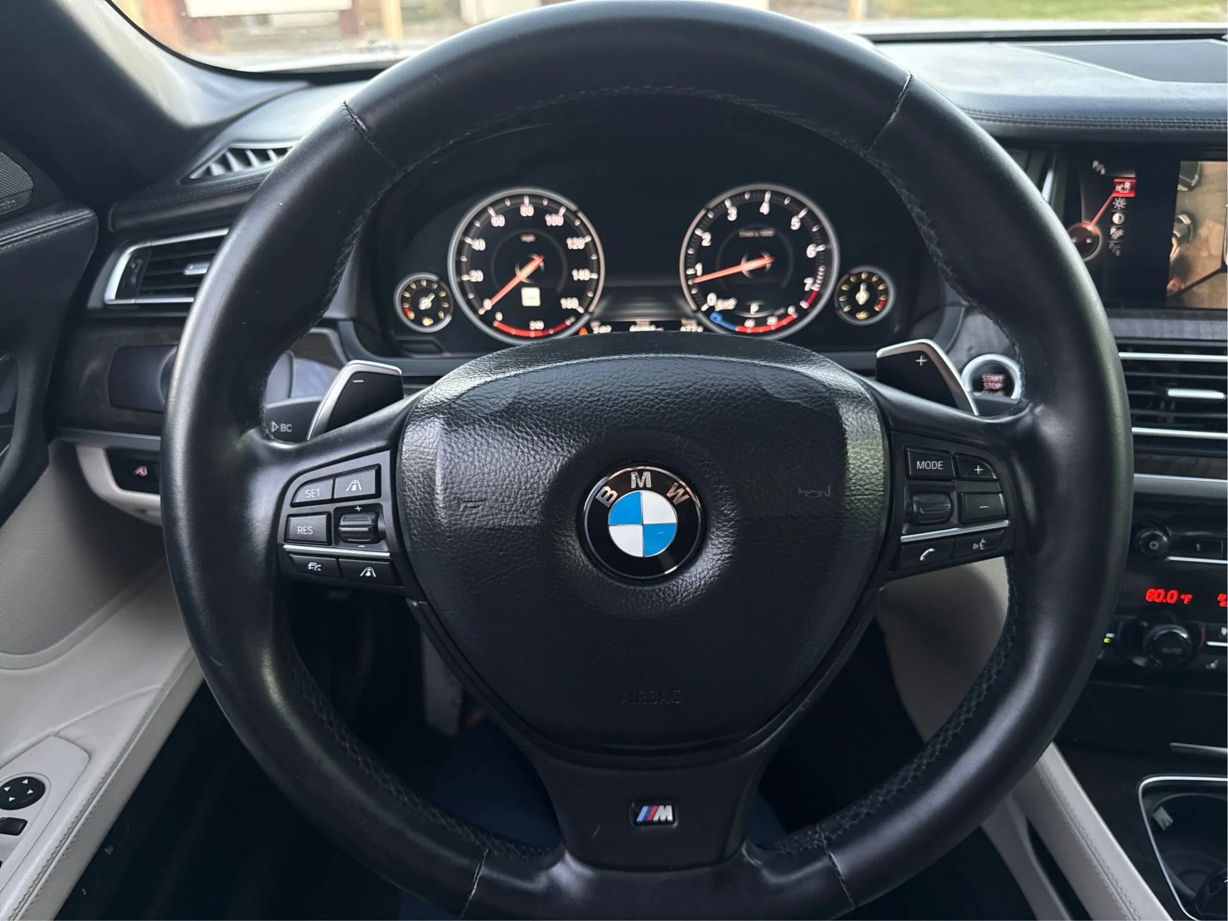 Used 2015 BMW 750Li RWD image 36