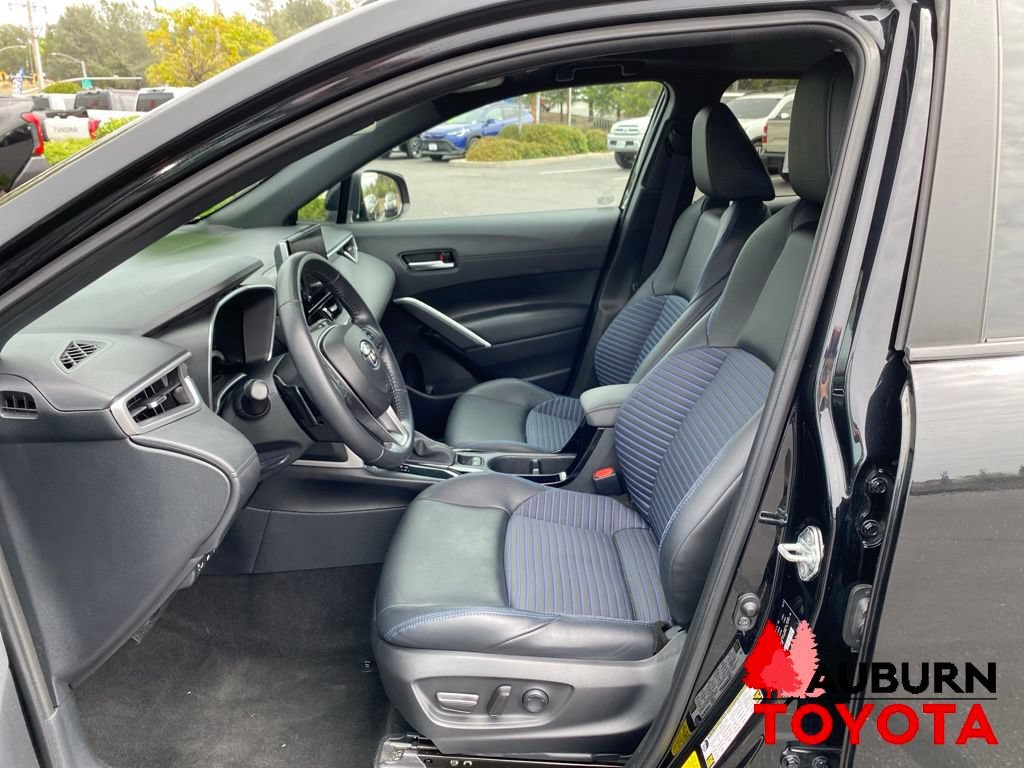 Used 2023 Toyota Corolla Cross AWD Hybrid w/ Convenience Package image 31