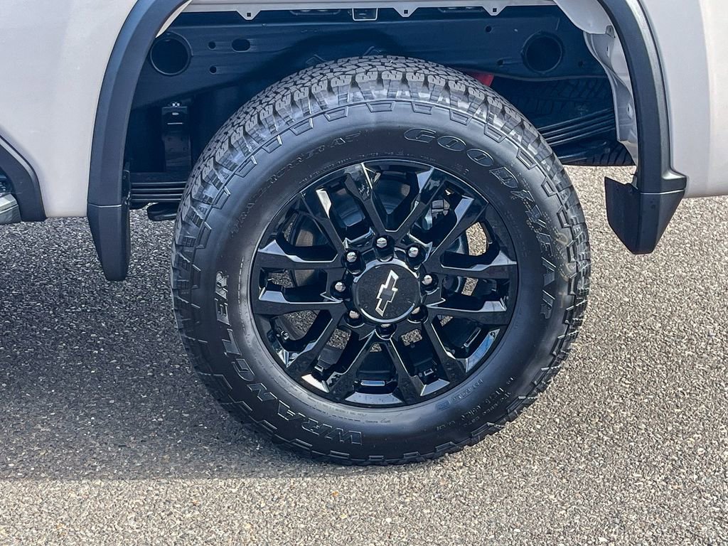 New 2026 Chevrolet Silverado 2500 Custom w/ Custom Value Package image 10