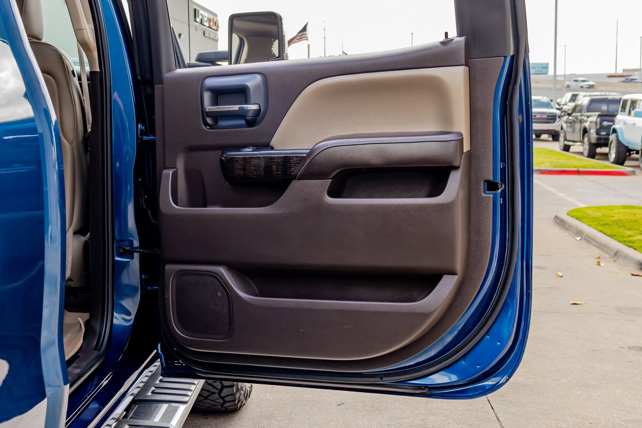 Used 2015 GMC Sierra 3500 Denali w/ Duramax Plus Package image 34