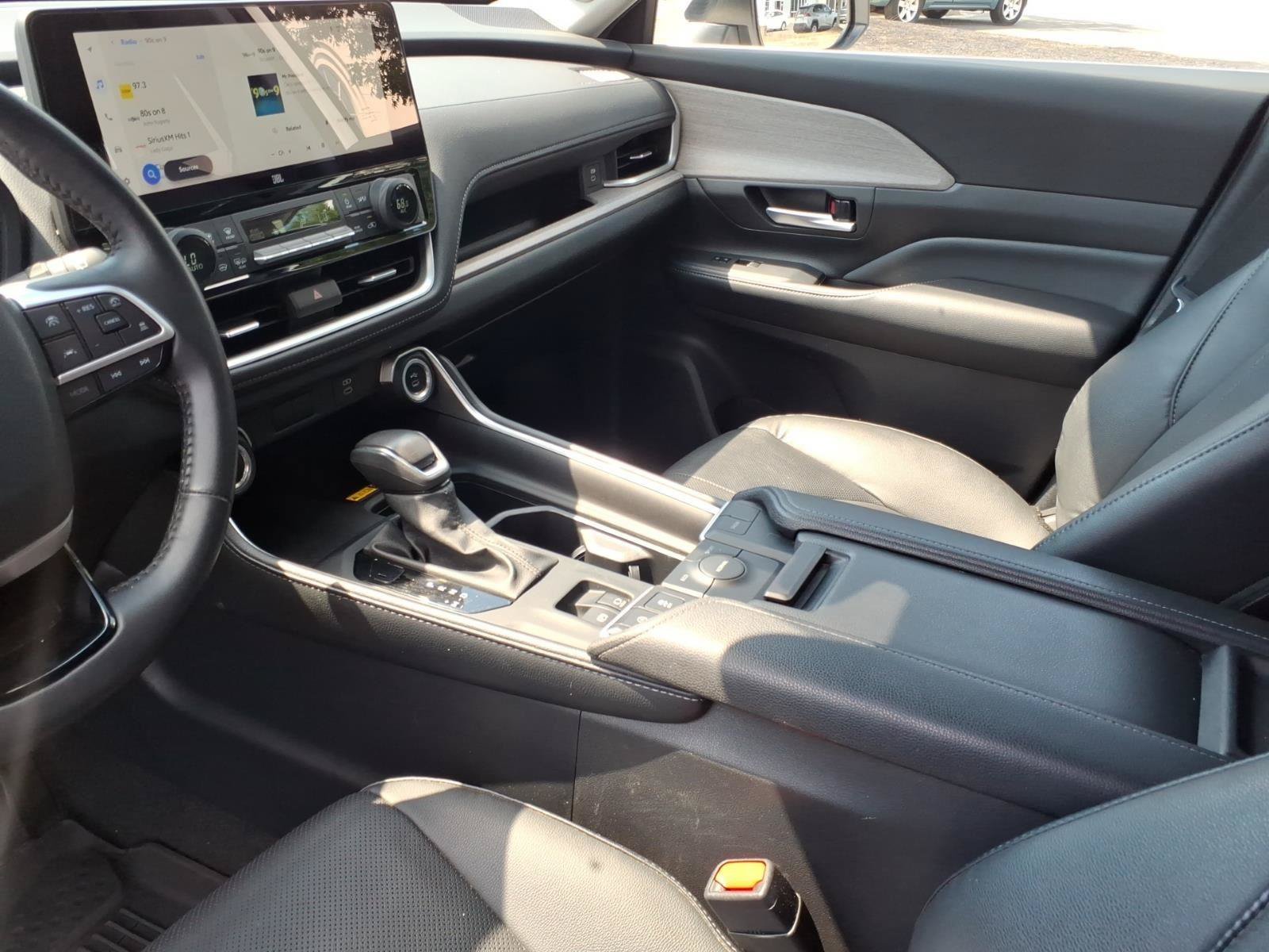 Used 2024 Toyota Grand Highlander FWD image 23