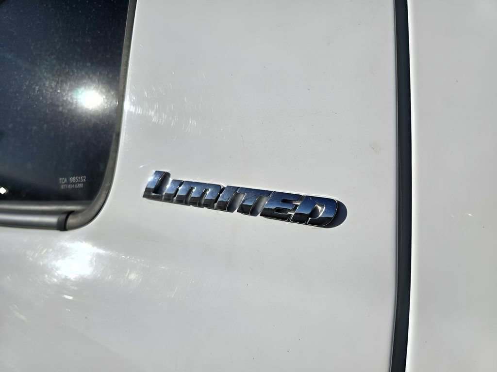 Used 2015 Toyota Tundra Limited image 10