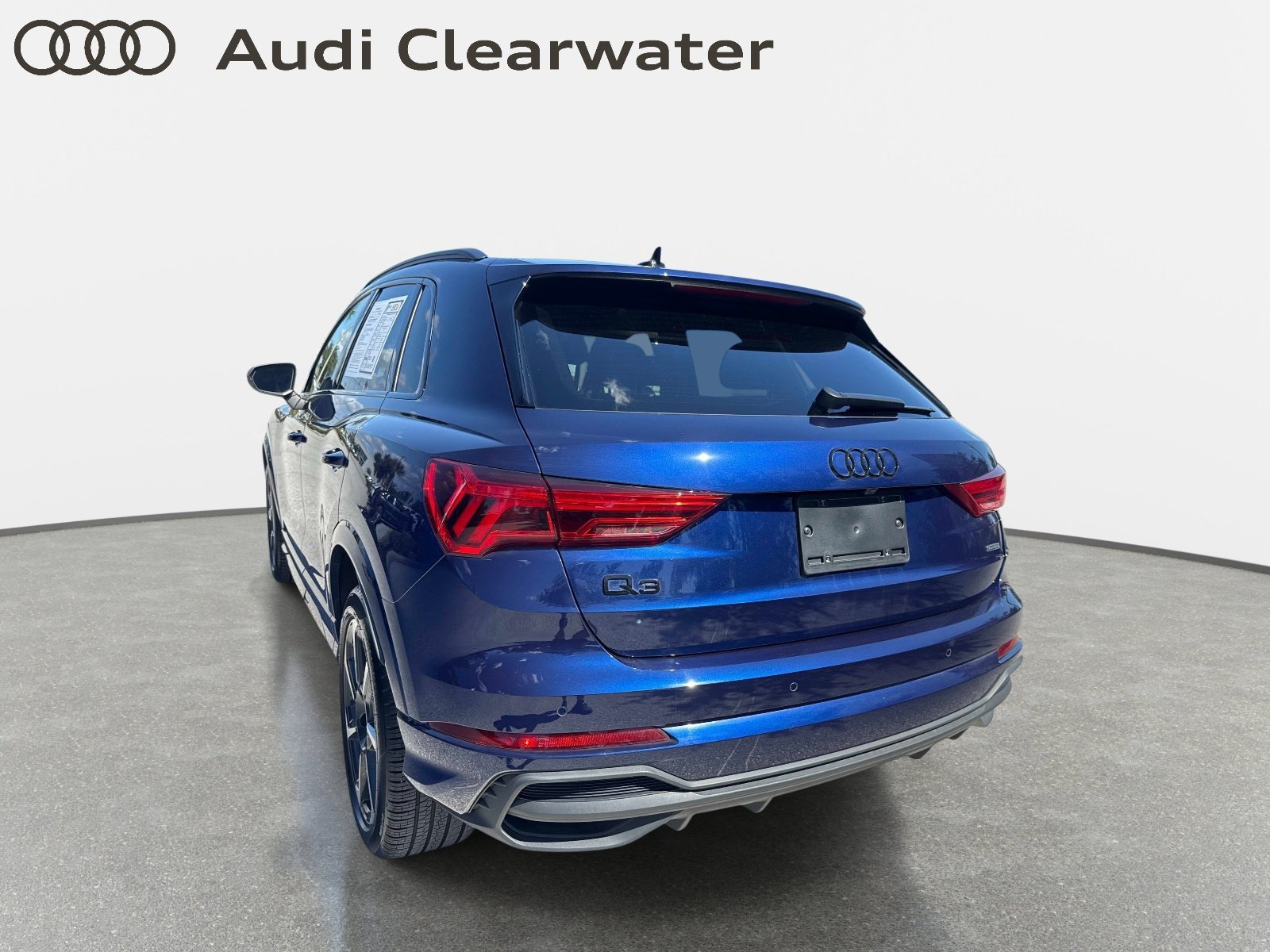 Used 2025 Audi Q3 2.0T Premium Plus w/ Premium Plus Package AWD/4WD image 8