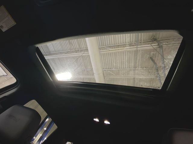 Used 2022 GMC Sierra 1500 AT4 w/ AT4 Premium Package image 18