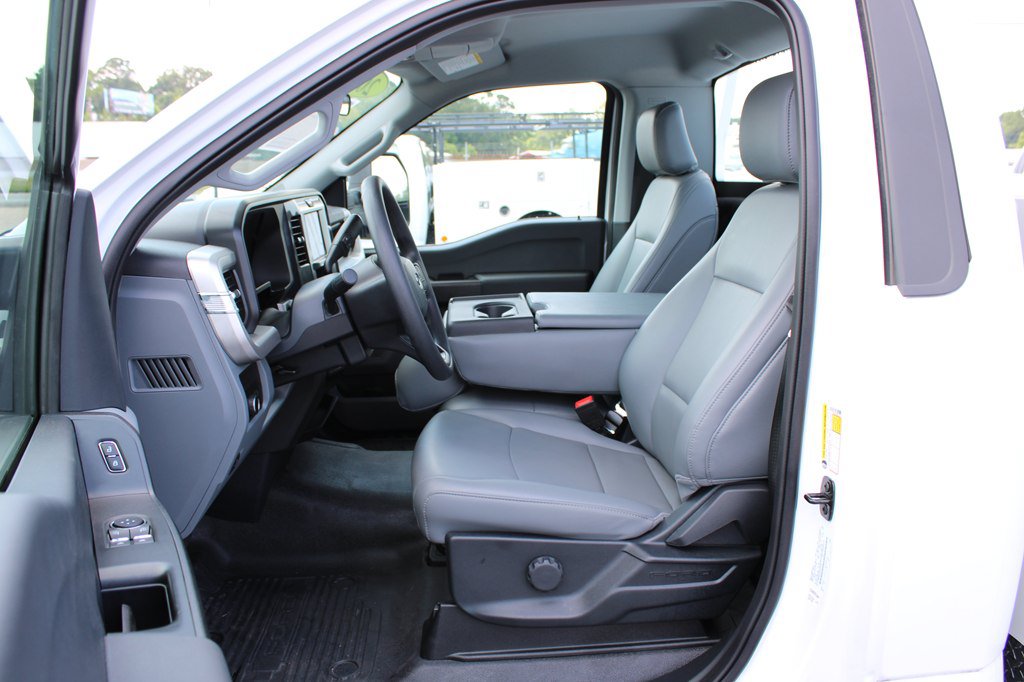 Used 2025 Ford F350 XL w/ XL Driver Assist Package RWD image 20