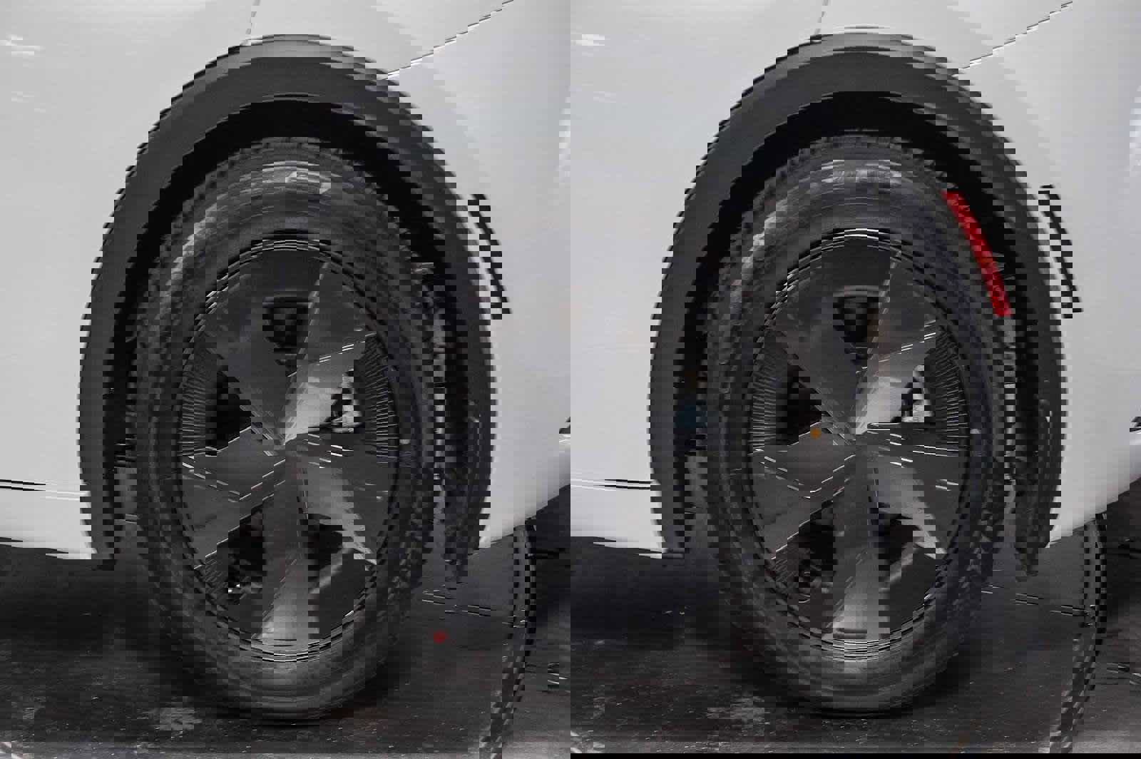 New 2026 Toyota Prius SE image 11