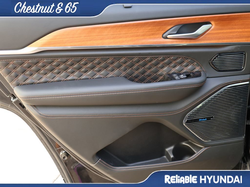 Used 2024 Jeep Grand Cherokee L Summit AWD/4WD image 18