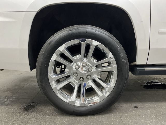 Used 2019 Chevrolet Suburban Premier w/ Premier Plus Edition AWD/4WD image 33