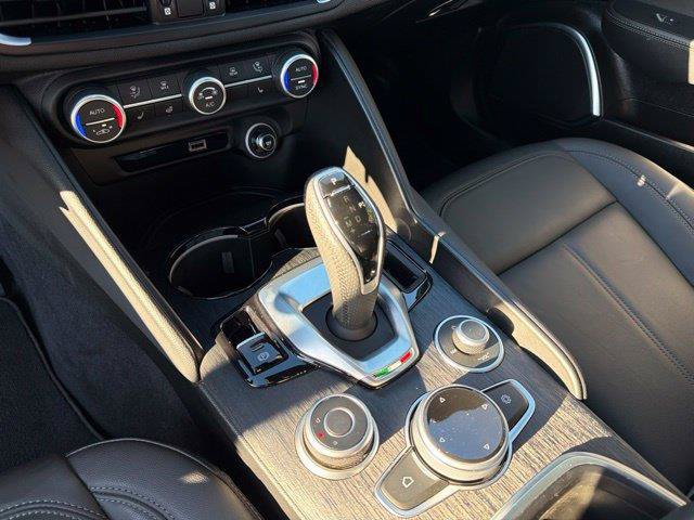 Used 2023 Alfa Romeo Giulia Sprint AWD/4WD image 26