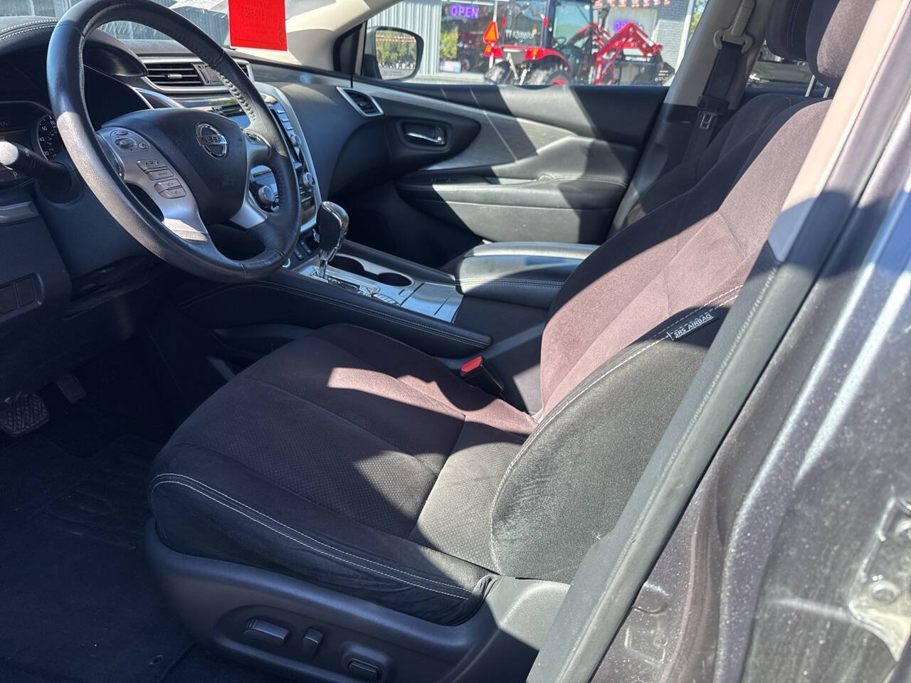 Used 2017 Nissan Murano SV AWD/4WD image 10