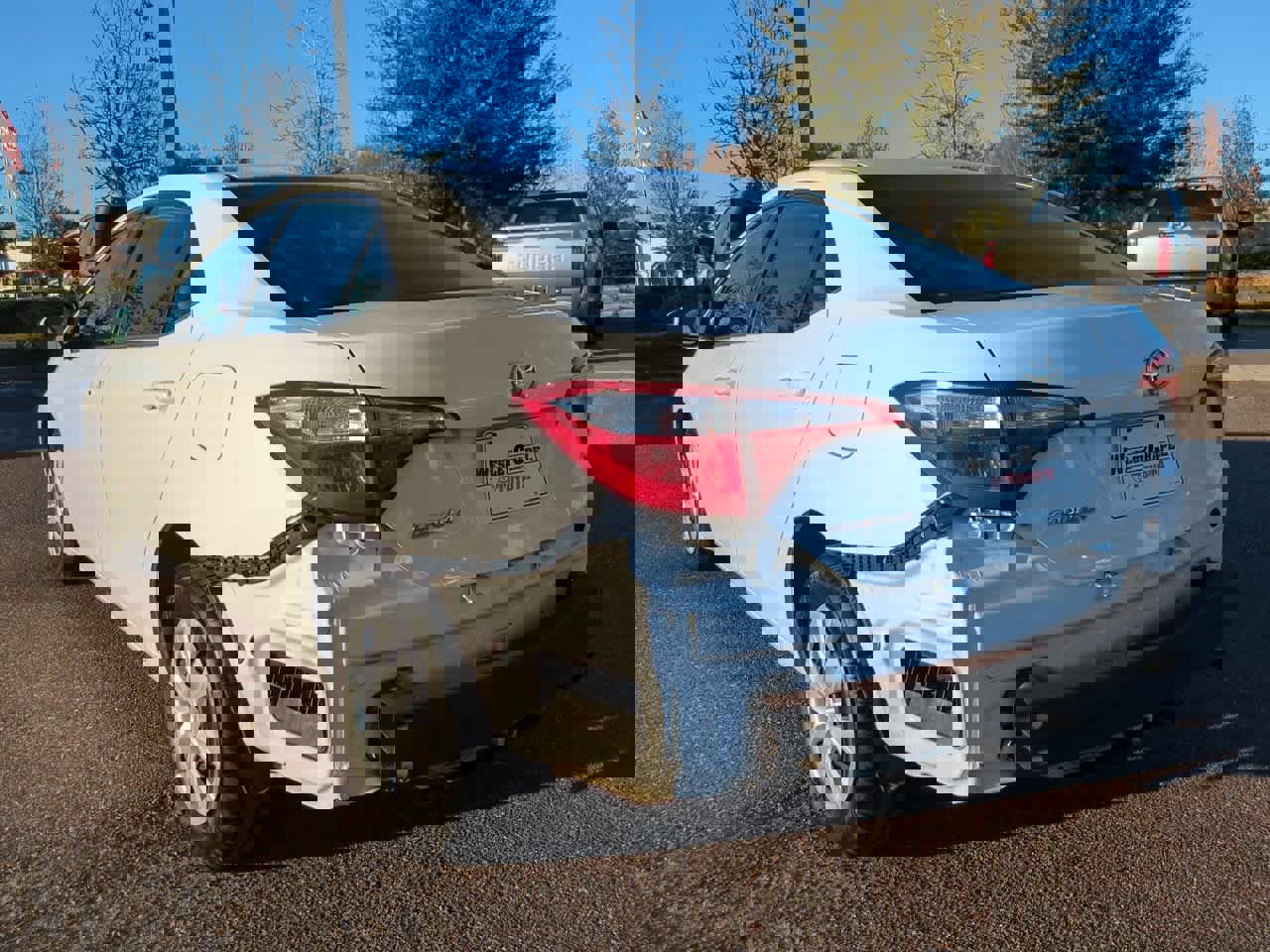 Used 2015 Toyota Corolla L image 4