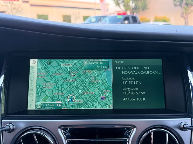 Used 2015 Rolls-Royce Ghost RWD image 46