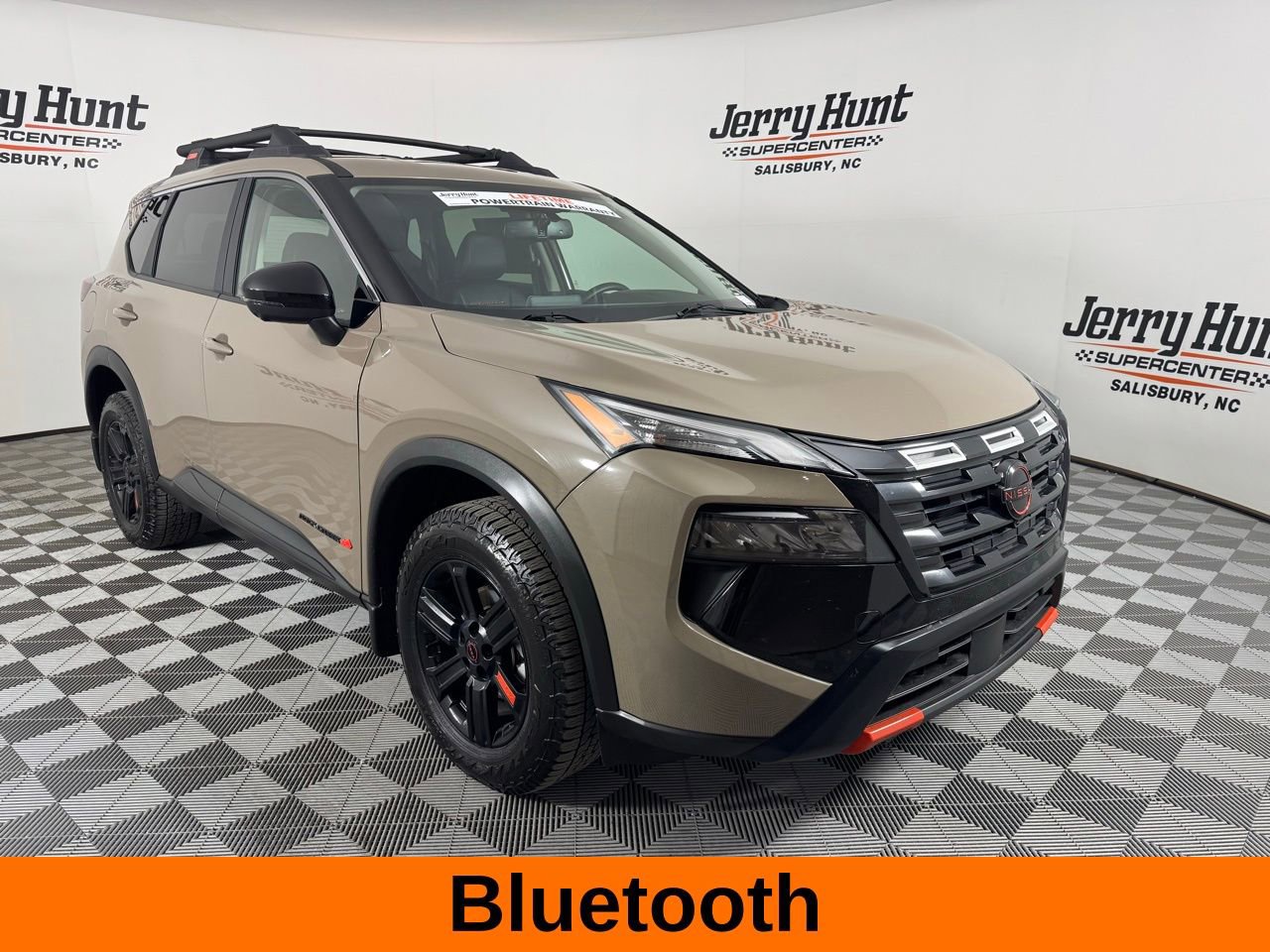 Used 2025 Nissan Rogue SV w/ Rock Creek Premium Package image 6