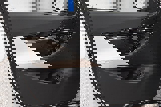 New 2026 BMW 530i xDrive w/ M Sport Package image 22