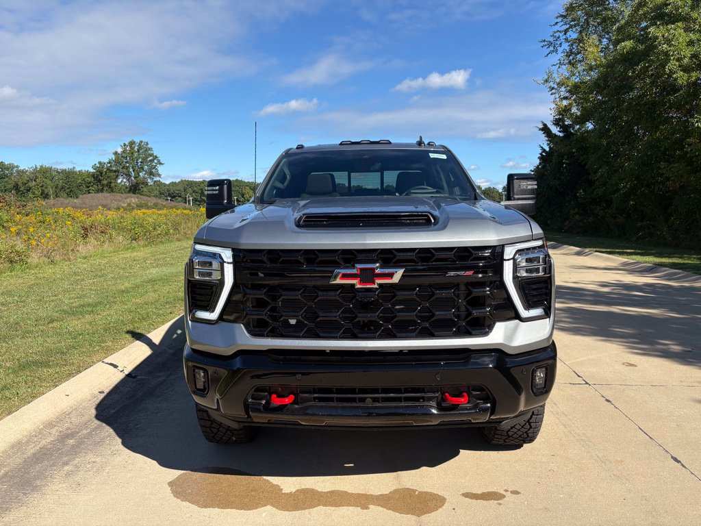 New 2026 Chevrolet Silverado 2500 ZR2 w/ LPO, Dark Essentials Package AWD/4WD image 12