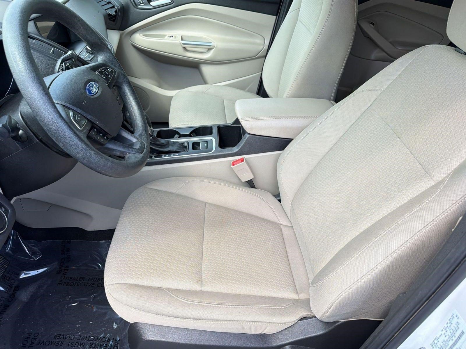 Used 2018 Ford Escape SE w/ SE Sync 3 Package FWD image 5