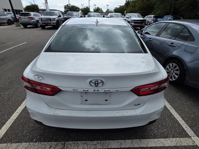 Used 2020 Toyota Camry LE w/ Convenience Package FWD image 3