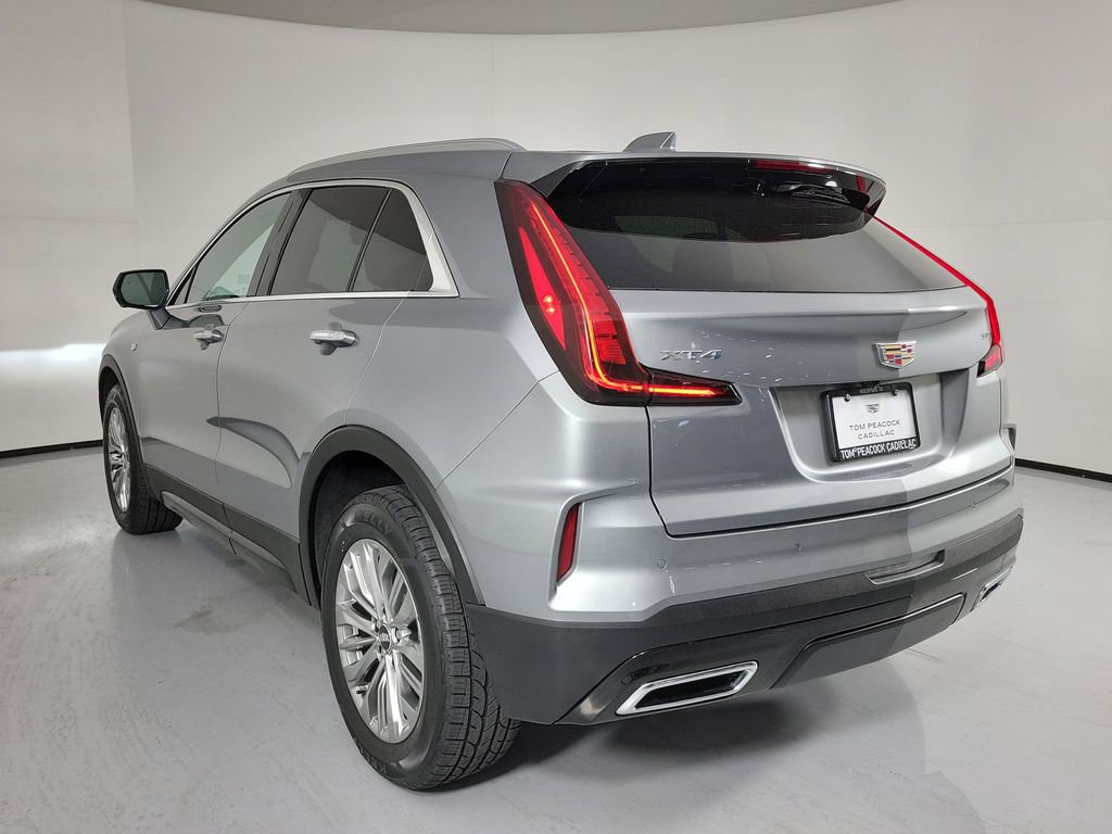 Certified 2025 Cadillac XT4 Premium Luxury FWD image 4