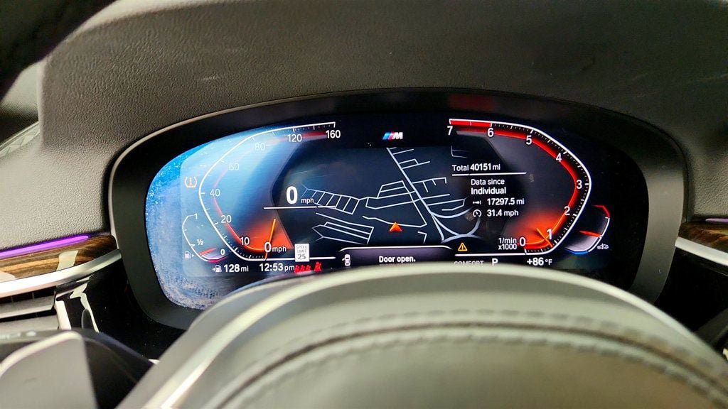 Used 2022 BMW 530i w/ M Sport Package RWD image 15