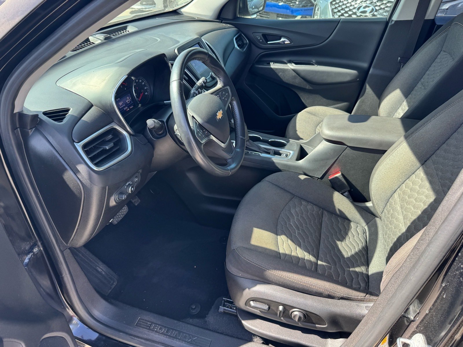 Used 2020 Chevrolet Equinox LT FWD image 9