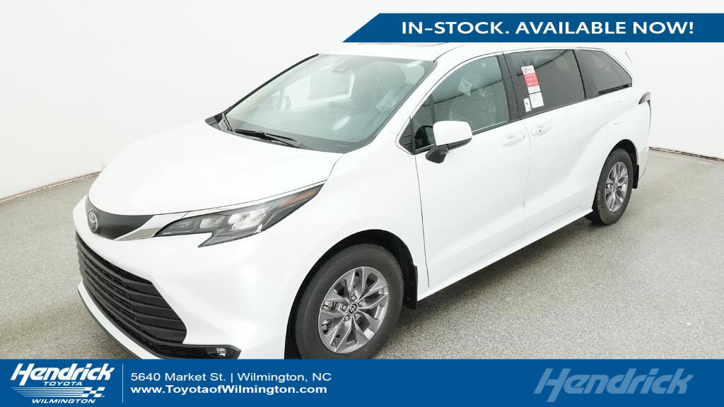 New 2026 Toyota Sienna XLE