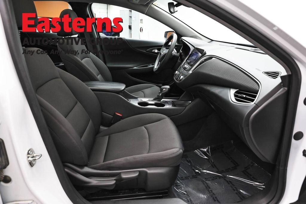 Used 2023 Chevrolet Malibu LT FWD image 22