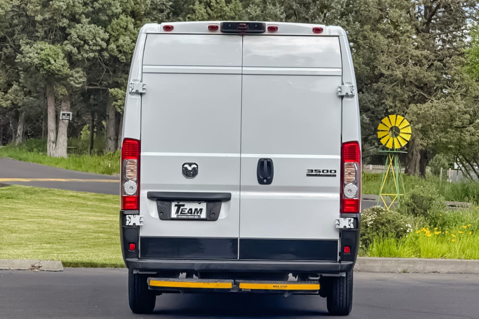 Used 2023 RAM ProMaster 3500 FWD image 5