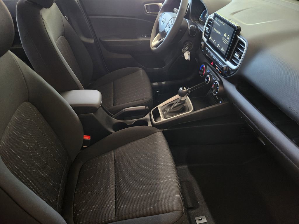 New 2026 Hyundai Venue SE FWD image 11