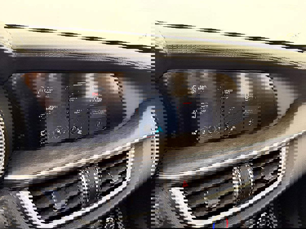 Used 2021 Alfa Romeo Stelvio Ti w/ Premium Package image 29