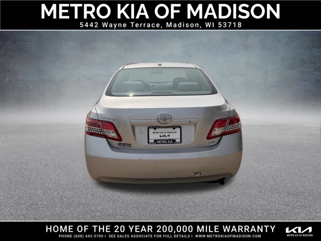 Used 2011 Toyota Camry LE FWD image 5