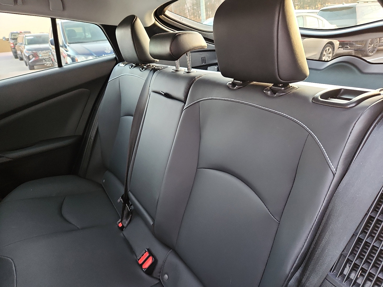 Used 2022 Toyota Prius Prime XLE image 25