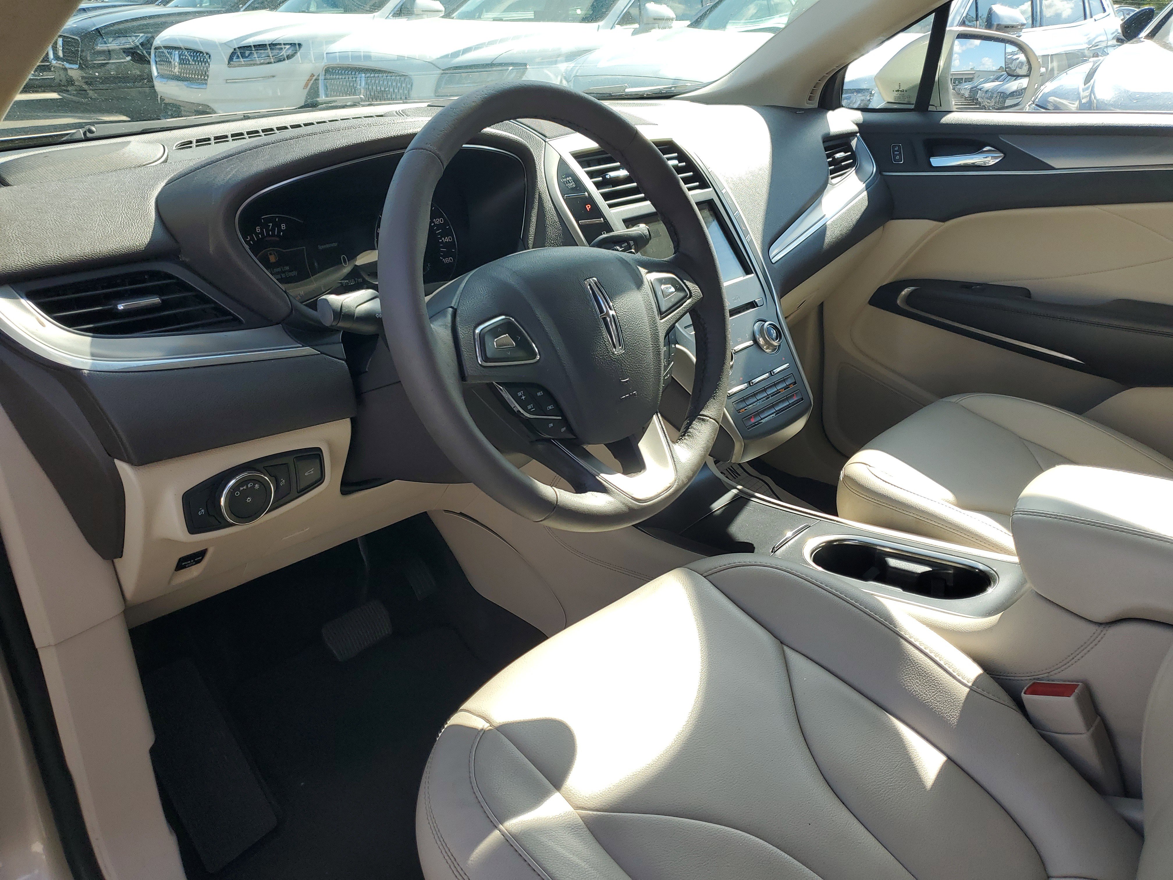 Used 2017 Lincoln MKC Premiere image 15