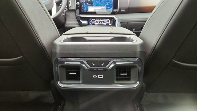 Used 2025 GMC Sierra 3500 Denali w/ Denali Reserve Package image 40