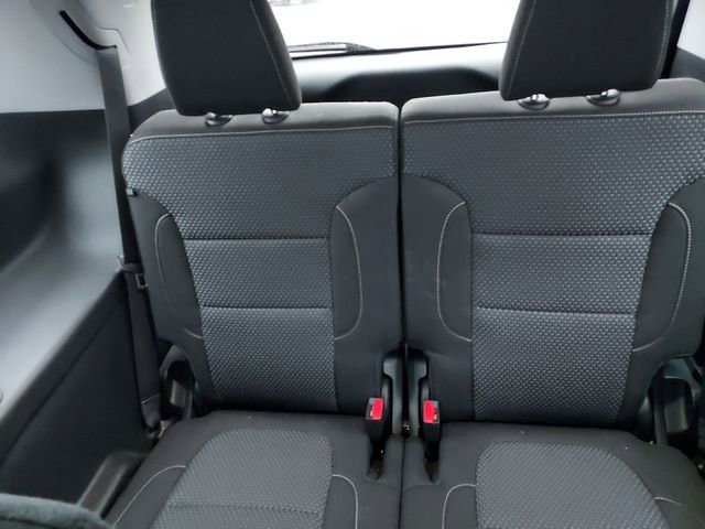 Used 2023 GMC Acadia SLE w/ Driver Convenience Package image 27