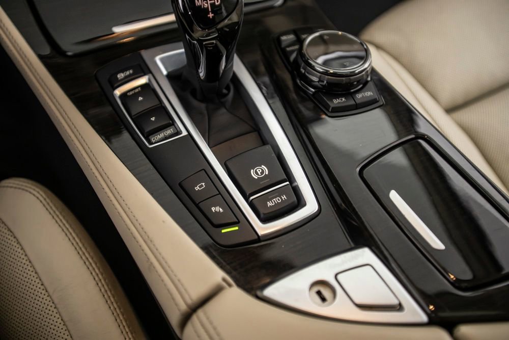 Used 2014 BMW 550i Sedan RWD image 40
