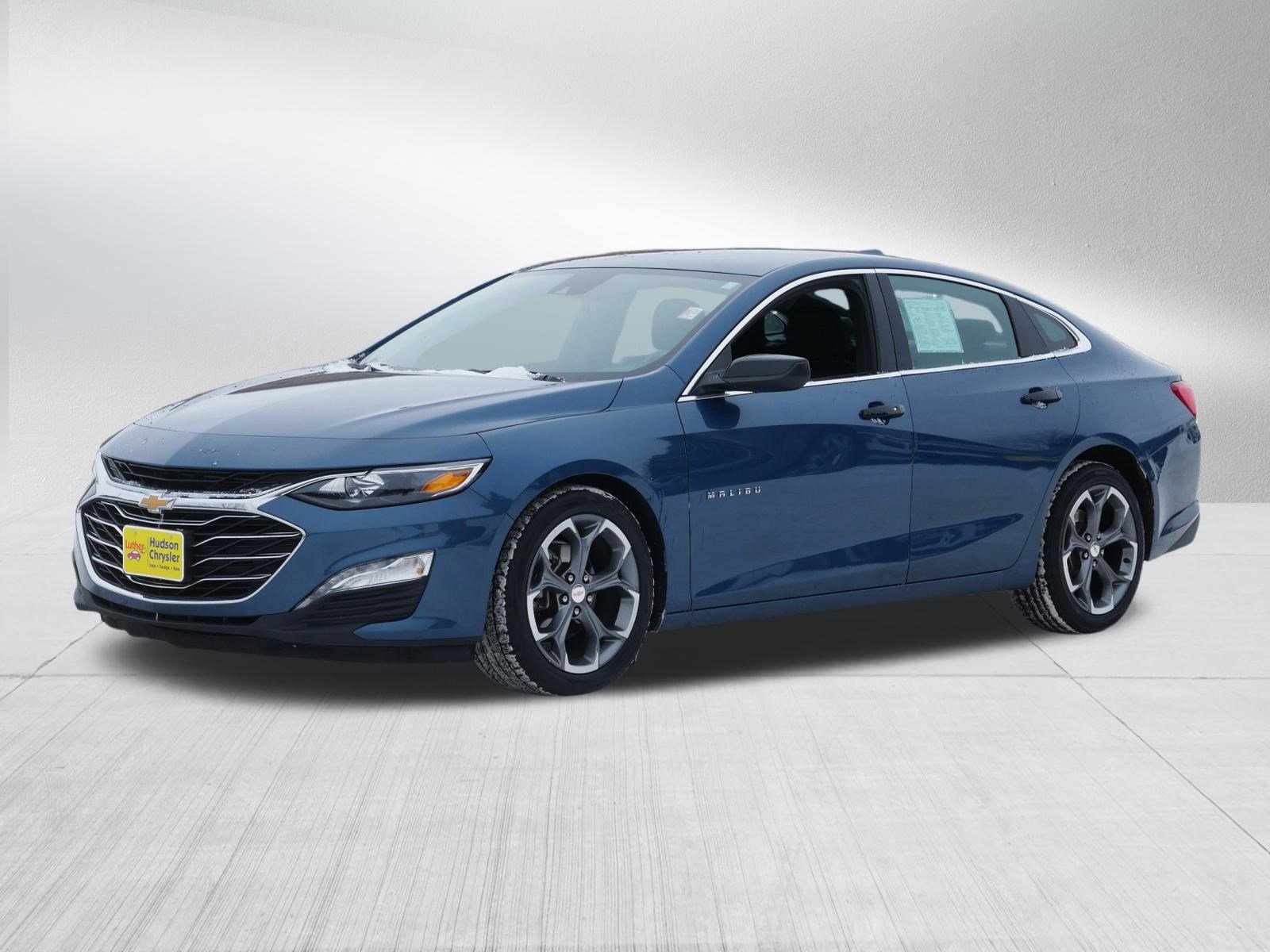 Used 2024 Chevrolet Malibu LT image 3