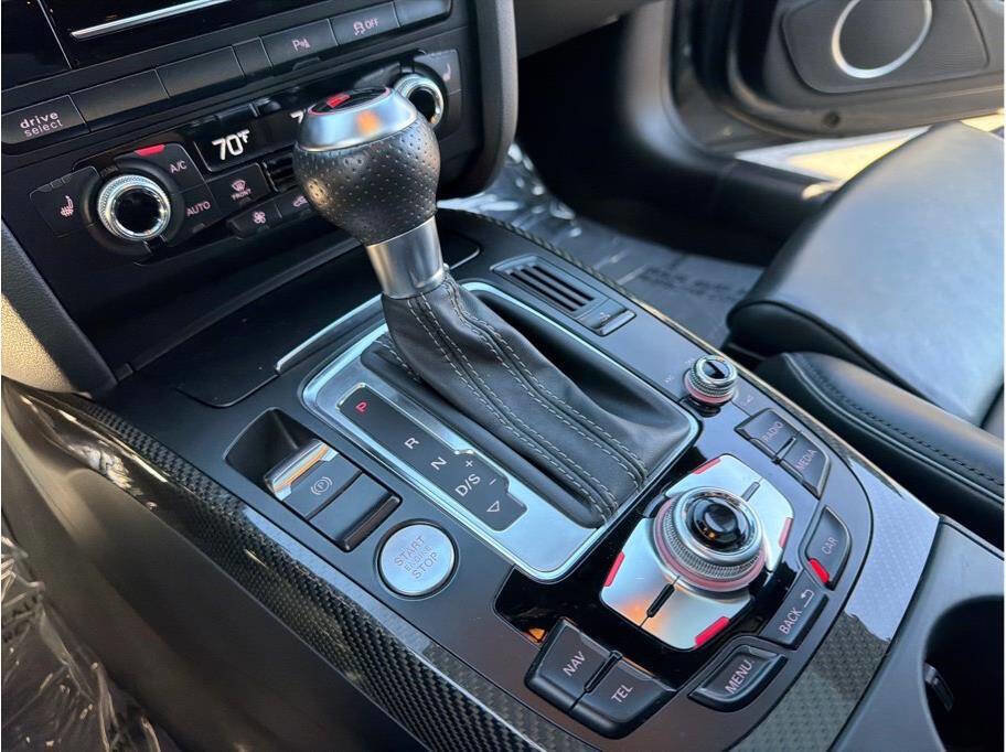 Used 2015 Audi RS 5 Coupe w/ Black Optic Plus Package image 11