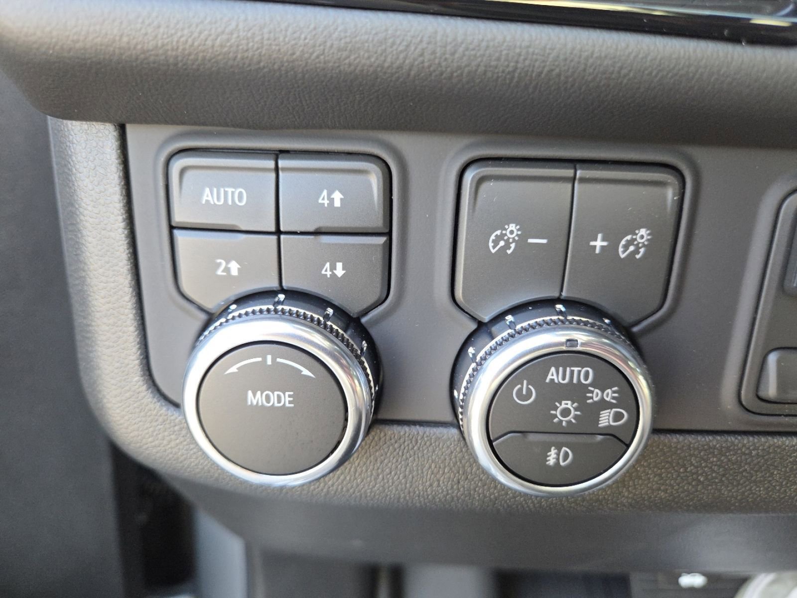 New 2026 GMC Yukon Elevation w/ Elevation Premium Package image 8