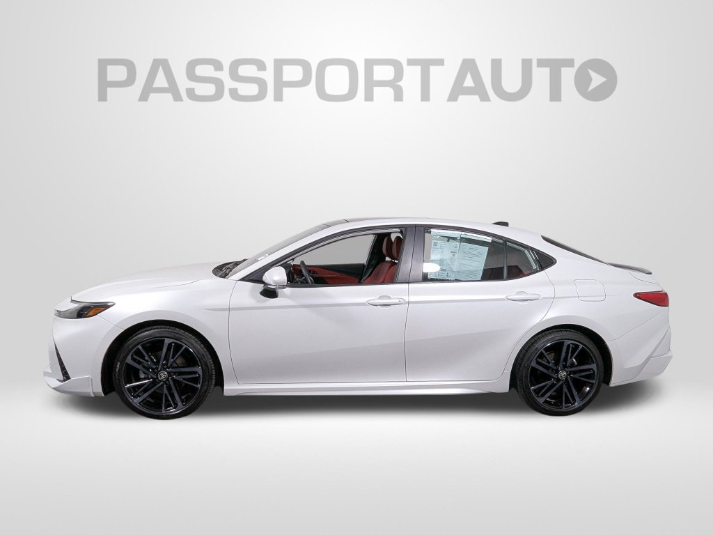 Used 2026 Toyota Camry XSE AWD/4WD image 2