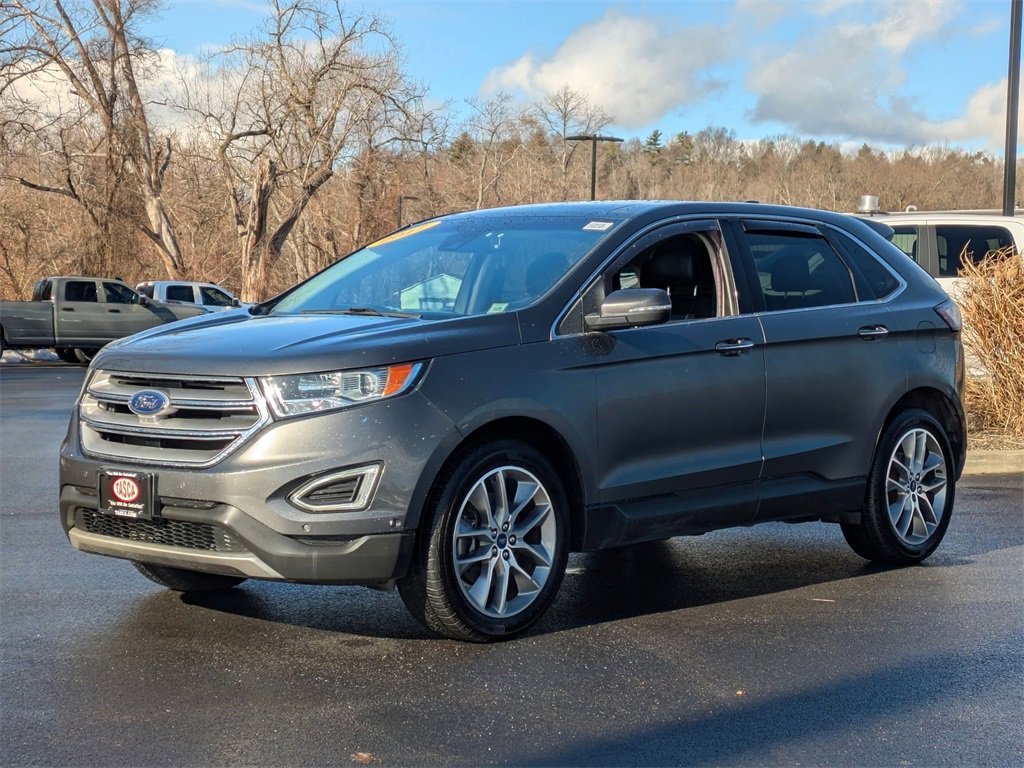 Used 2017 Ford Edge Titanium w/ Equipment Group 302A image 8