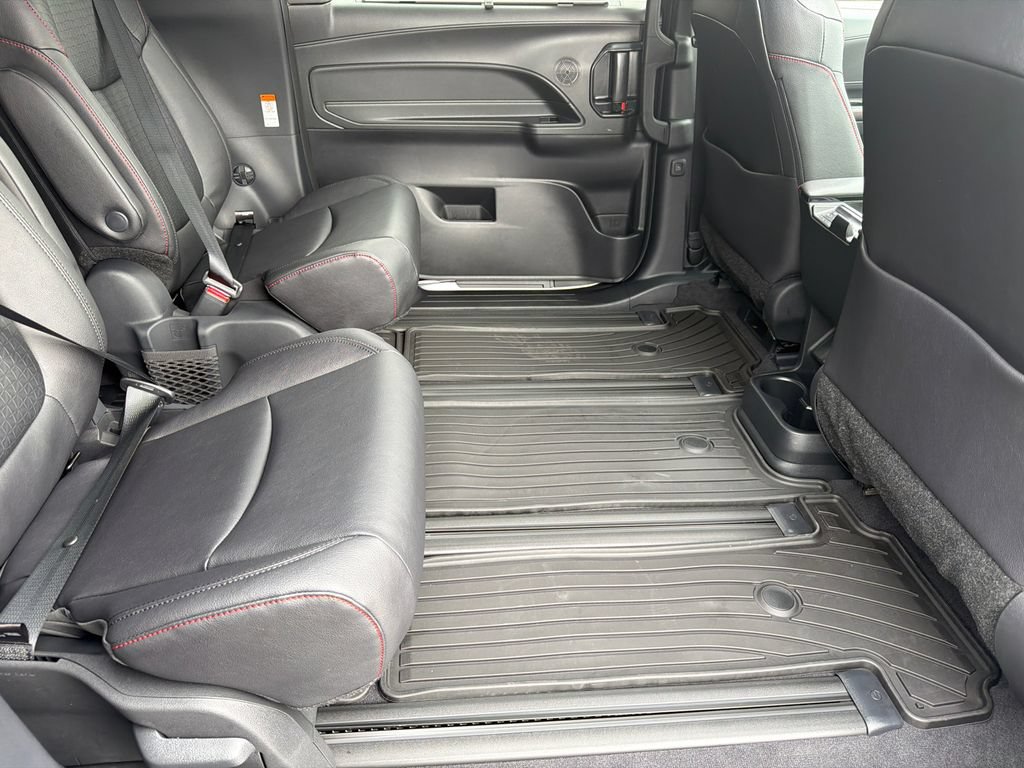 New 2026 Toyota Sienna XSE FWD image 26